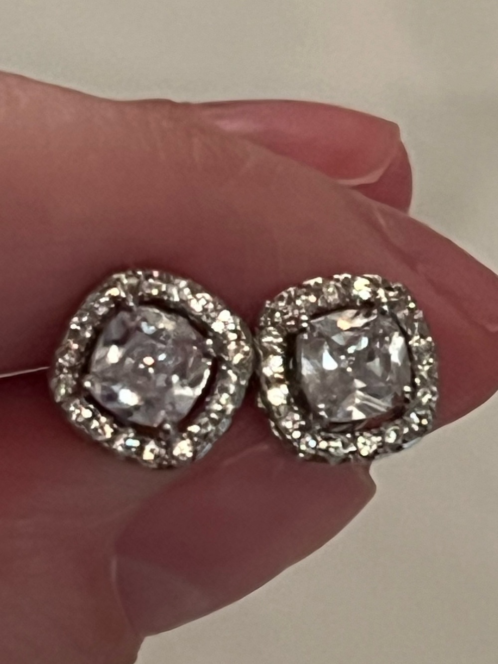 💫Silver Diamond Stud Earrings💫